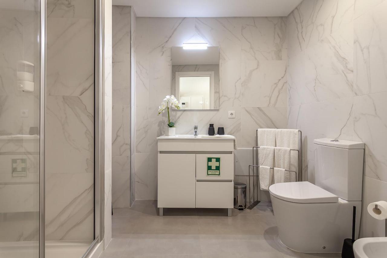 Gravito 53 Apartments By Home Sweet Home アヴェイロ エクステリア 写真