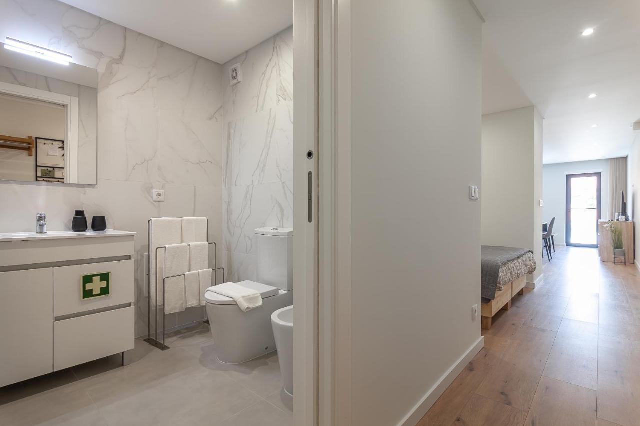 Gravito 53 Apartments By Home Sweet Home アヴェイロ エクステリア 写真