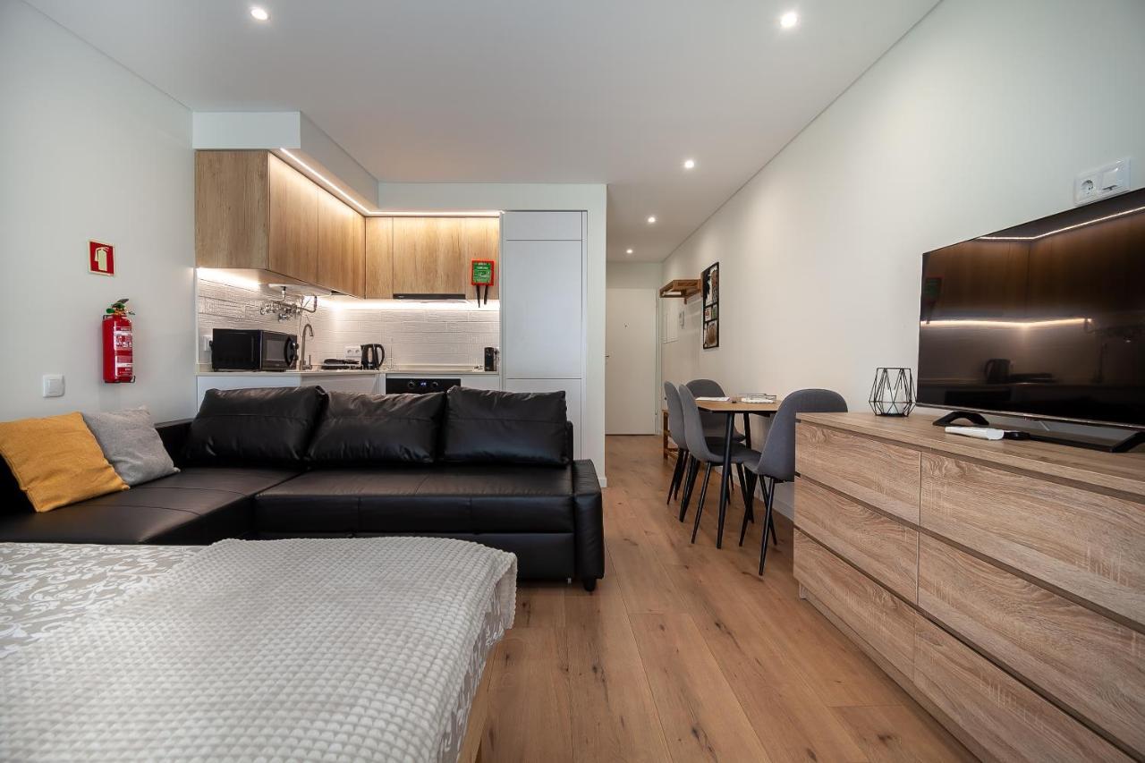Gravito 53 Apartments By Home Sweet Home アヴェイロ エクステリア 写真