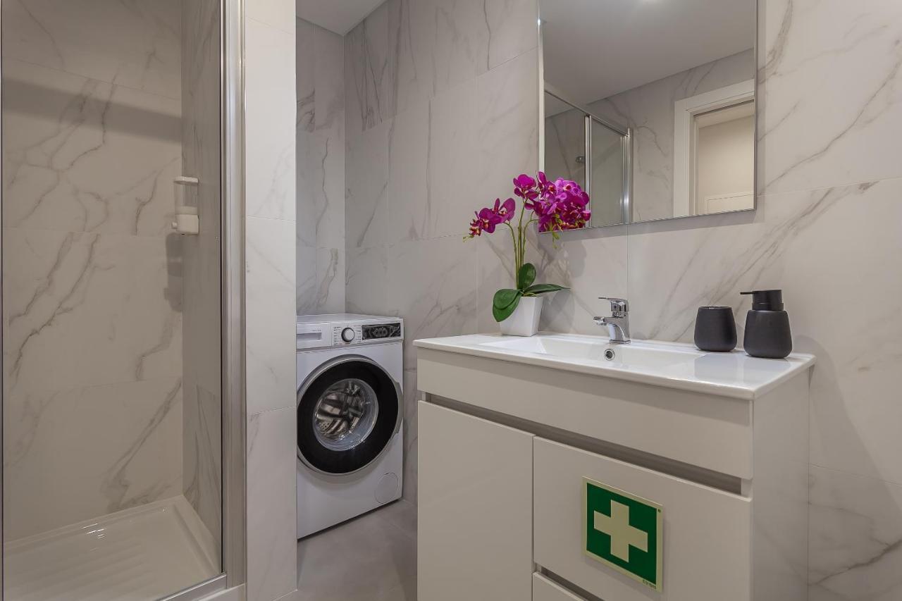 Gravito 53 Apartments By Home Sweet Home アヴェイロ エクステリア 写真