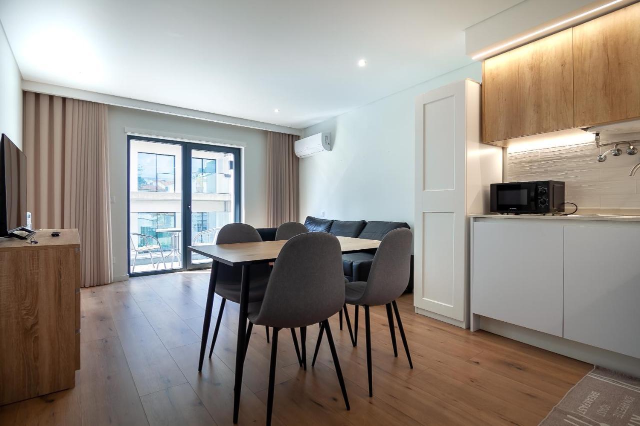 Gravito 53 Apartments By Home Sweet Home アヴェイロ エクステリア 写真